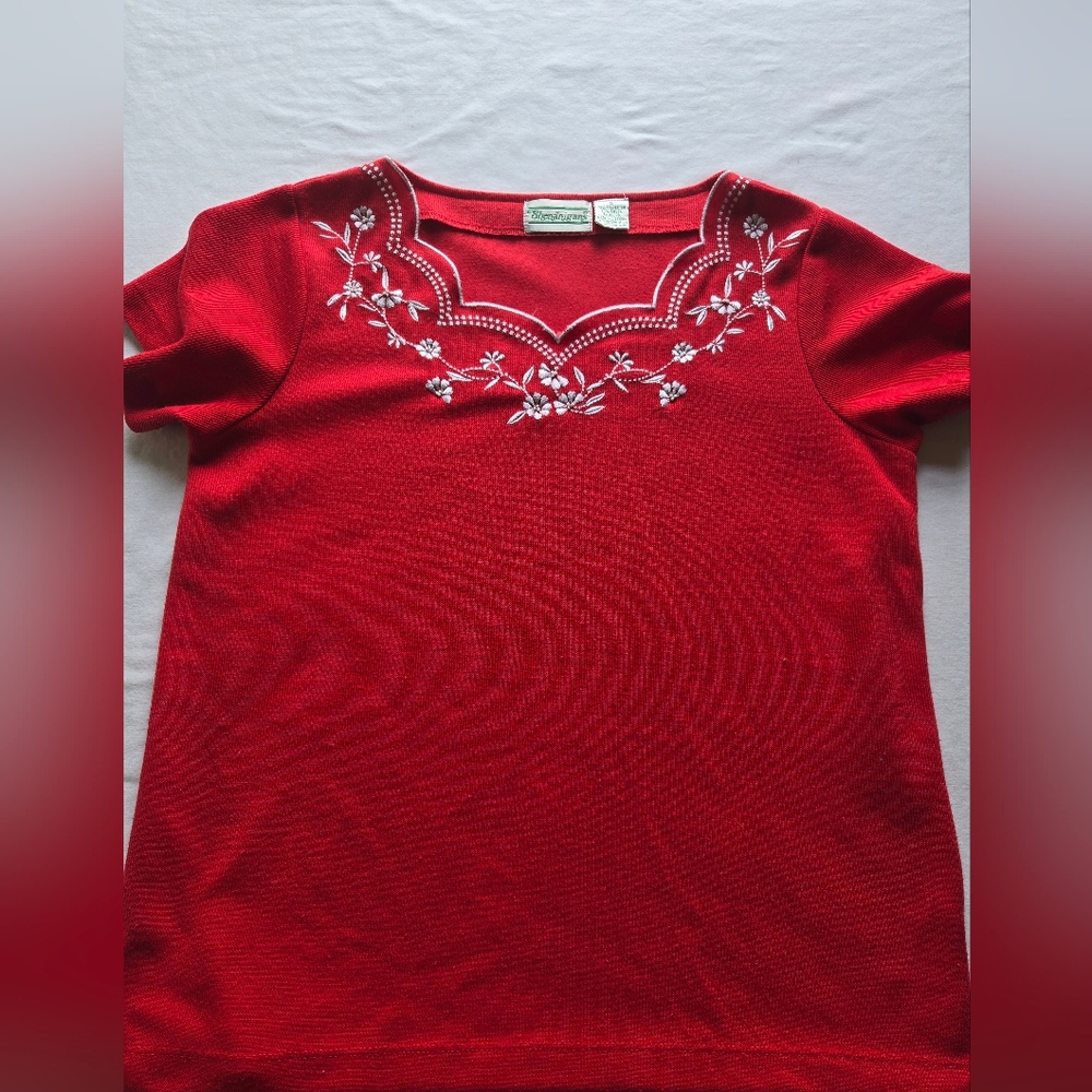 Vintage White Floral Embroidery Womens Small Retro Top Grandmacore